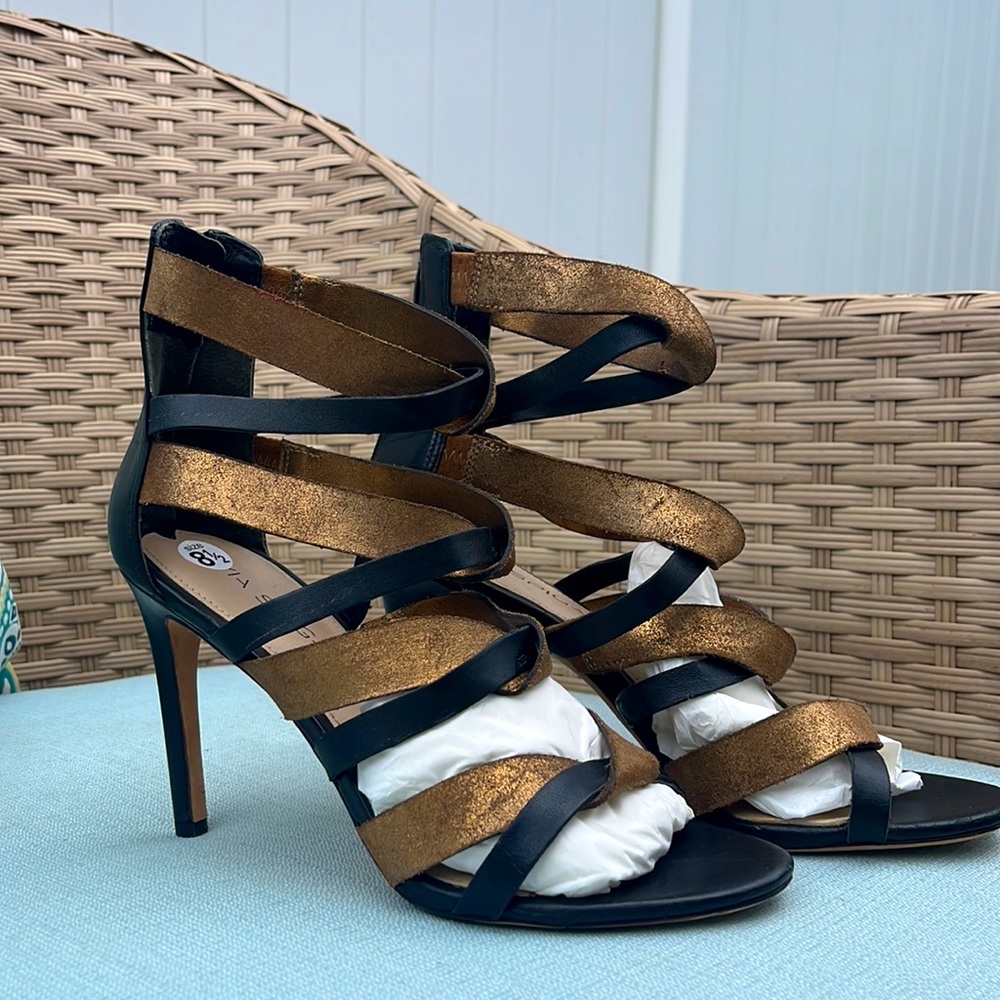 VIA SPIGA | Strap Sandal Heel
